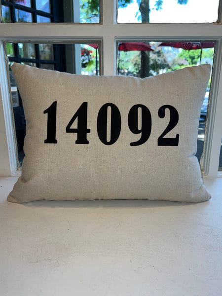 LEWISTON & 14092 Accent Pillows